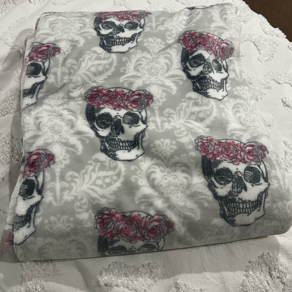 Skull and Pink Roses and Damask background Oversized Throw Blanket!